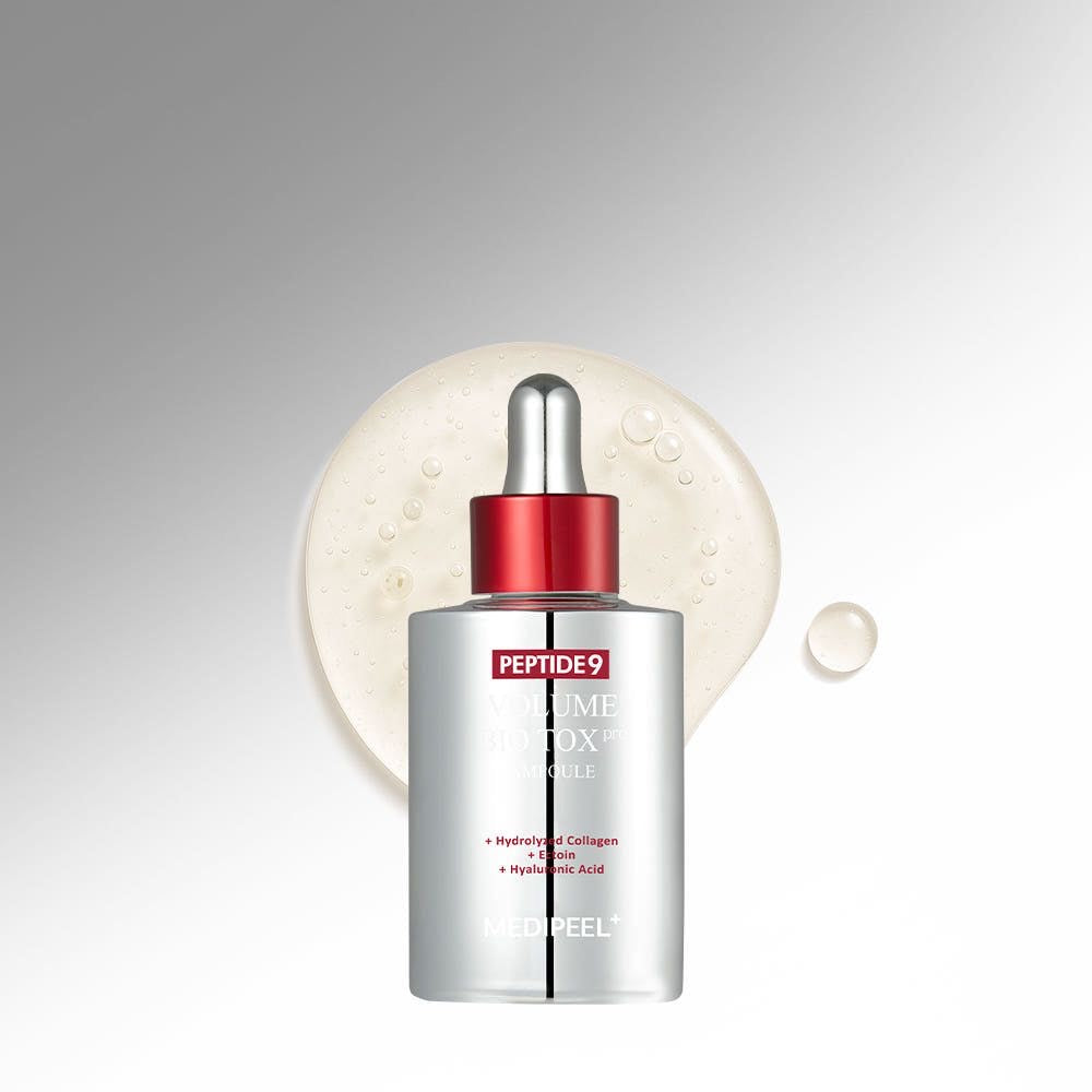 MEDI-PEEL Peptide 9 Volume Bio Tox Ampoule Pro — koncentrēta pretnovecošanās ampula ar 9 peptīdu kompleksu, kolagēnu un hialuronskābi. Palīdz uzlabot ādas elastību, samazināt grumbu redzamību un nodrošina intensīvu mitrināšanu. Āda kļūst gludāka, tvirtāka un starojošāka. Piemērota sausai, nogurušai un elastību zaudējušai ādai.