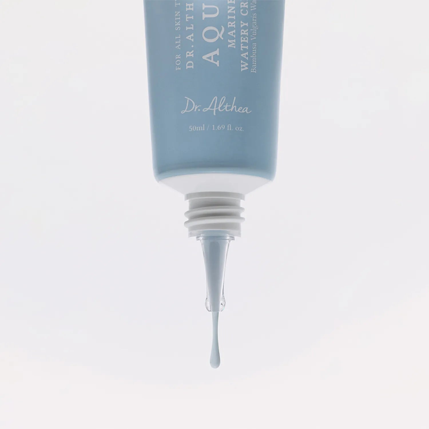 Dr. Althea Aqua Marine Watery Cream vieglas konsistences mitrinošs sejas krēms. Nodrošina ādas mitrināšanu pat dziļākajos slāņos, mazina kairinājumu un apsārtumu. Padara ādu gludu un mīkstu.