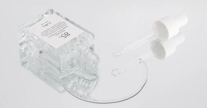 Dr. Althea Natural Radiance Essence – sejas esence ādas mirdzuma, mitrināšanas uzlabošanai un toņa izlīdzināšanai.