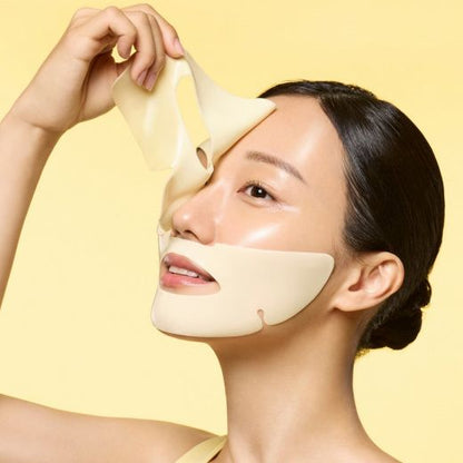 Dr.Jart+ Cryo Rubber with Brightening Vitamin C izgaismojoša sejas maska ar C vitamīnu. 
Izgaismo pigmentāciju, uzlabo ādas mitruma līmeni un mazina iekaisumu procesus, stiprina asinsvadu sieniņas un izlīdzina ādas toni.