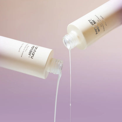 Haruharu Wonder Black Rice Probiotics Barrier Essence - sejas esence ar melno rīsu ekstraktu un probiotikām ādas mitrināšanai un tās barjeras stiprināšanai.