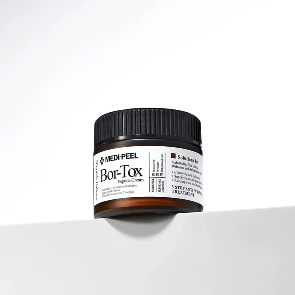 Medi-Peel Peptide-Tox Bor Cream liftinga sejas krēms ar peptīdiem, kolagēnu un hialuronskābi intensīvai ādas mitrināšanai un grumbu izlīdzināšanai. Krēms palīdz uzlabot ādas elastību, tvirtumu un samazināt novecošanās pazīmes, piešķirot ādai gludāku un jauneklīgāku izskatu. 