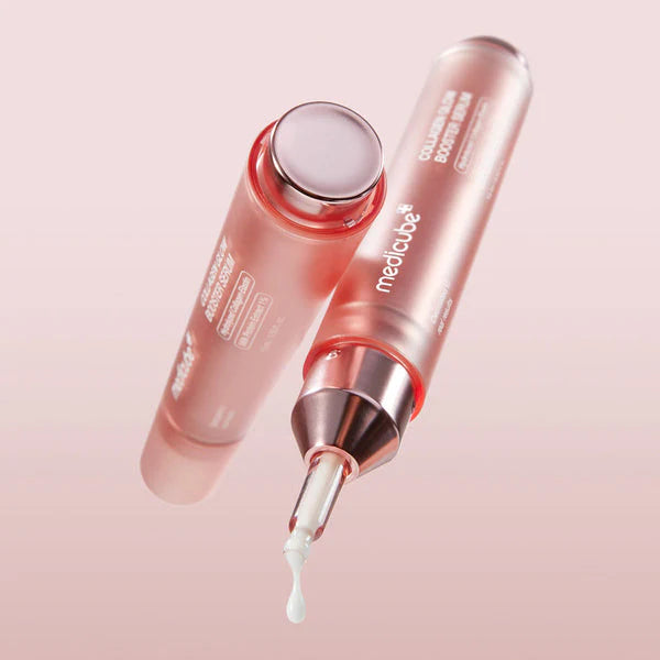 Medicube Collagen Glow Booster serums ar mitrinošu un mirdzumu piešķirošu efektu. Serums izlīdzina sejas ādas toni, mazina pigmentāciju, sašaurina poras, kā arī novērš grumbiņu rašanos, padarot ādu gludu un mīkstu.