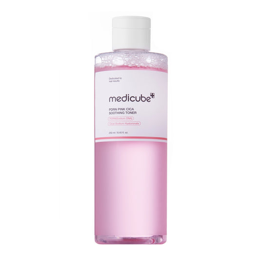 Medicube PDRN Pink Cica Soothing Toner – nomierinošs sejas toniks ar PDRN un cica jutīgai ādai.