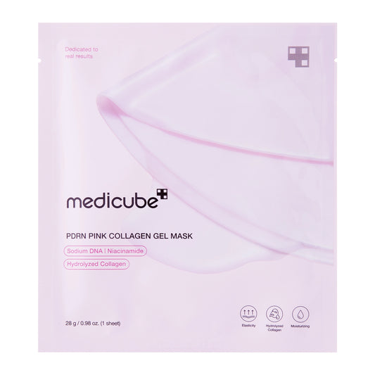 Medicube PDRN Pink Collagen hidrogēla sejas maska rozā krāsā. Maska bagātināta ar PDRN, kolagēnu, niacinamīdu un peptīdiem, lai intensīvi mitrinātu ādu, uzlabotu tās tvirtumu un piešķirtu mirdzumu. Krāsu mainošā hidrogēla formula pakāpeniski kļūst caurspīdīga, maskai absorbējoties ādā.