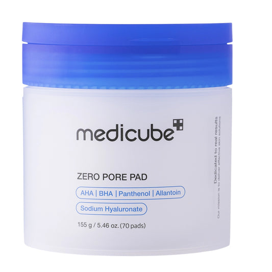 Medicube Zero Pore Pad pīlinga plāksnītes sejai. Attīra ādu no atmirušajām ādas šūnām, izlīdzina ādas toni, samazina sebuma sekrēciju un sašaurina poras.
