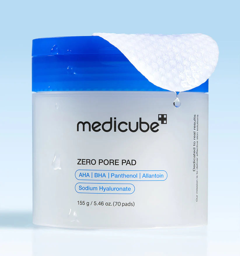 Medicube Zero Pore Pad pīlinga plāksnītes sejai. Attīra ādu no atmirušajām ādas šūnām, izlīdzina ādas toni, samazina sebuma sekrēciju un sašaurina poras.
